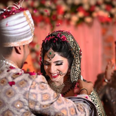 62ee54e38a5f2c5d64442876_arranged-marriage-couple_1_0